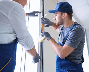 glass repair experts in Pinellas Park, FL